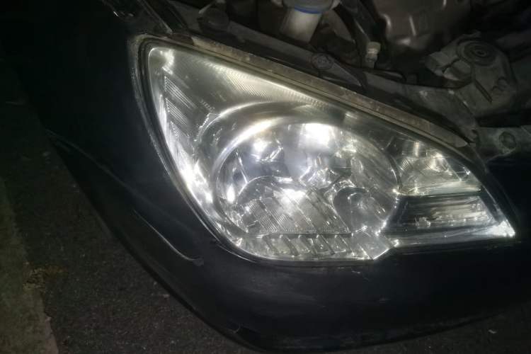 Used Soueast V3 Lingyue 2011 1.5L Manual Happiness Edition Right Front Headlight