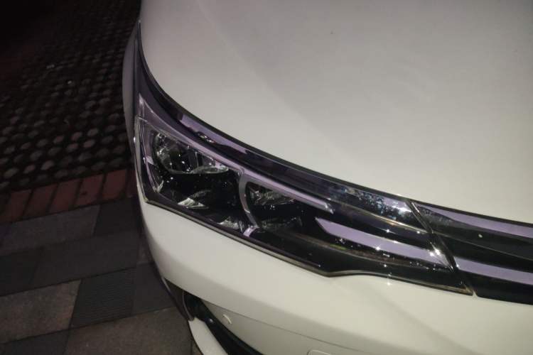 Used Toyota Corolla 2017 Revised Version 1.2T S-CVT GL Right Front Headlight