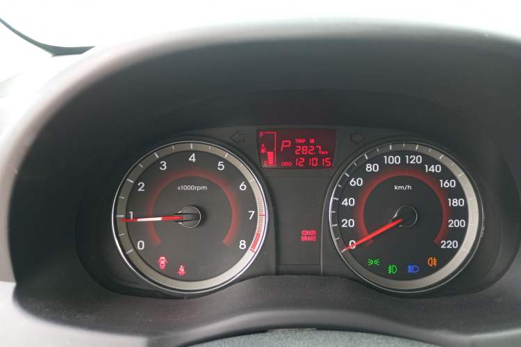 Used Hyundai Verna Ray 2014 1.4L Automatic GLX Instrument Cluster