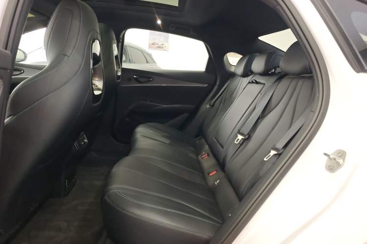 Used BYD Seal 06 New Energy 2025 DM-i Smart Drive 120KM Deluxe Model
