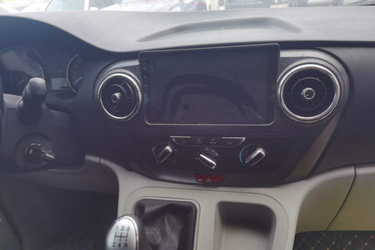 Used JAC Refine M3 2021 PLUS IKEA High-Power Edition 1.5T Luxury Model Audio And AC Panel