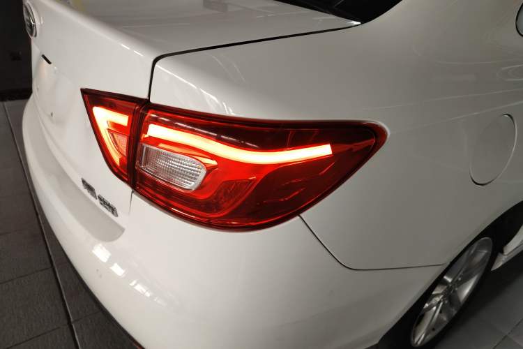 Used Bestune B30 2016 1.6L manual luxury version
