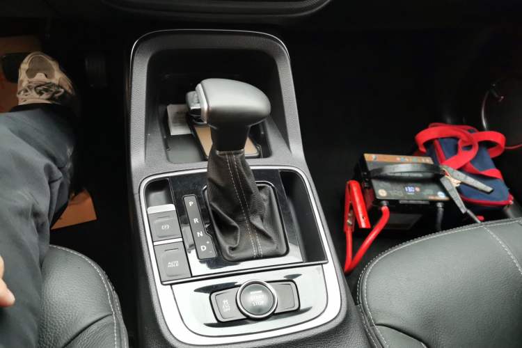 Used Qoros 5 2017 1.6T Automatic Flagship Model Gear Lever