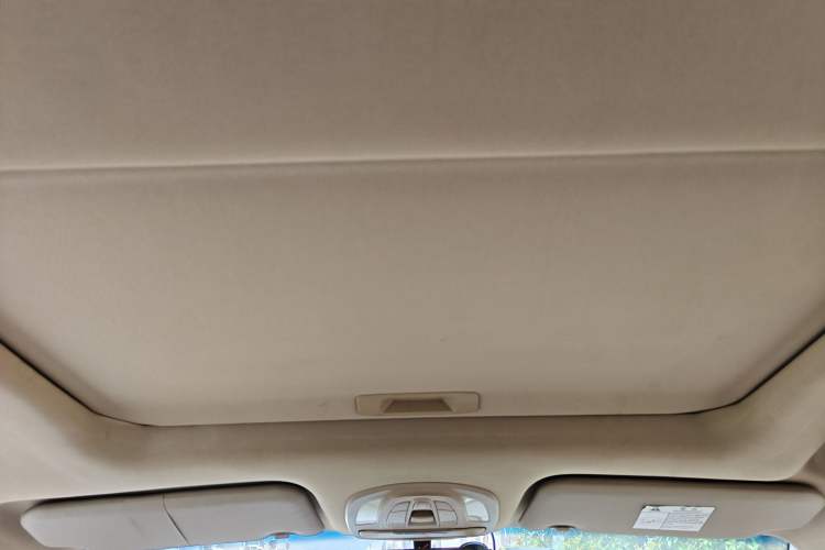 Used Baojun 730 2017 1.5T Manual Style 7 Seats China V