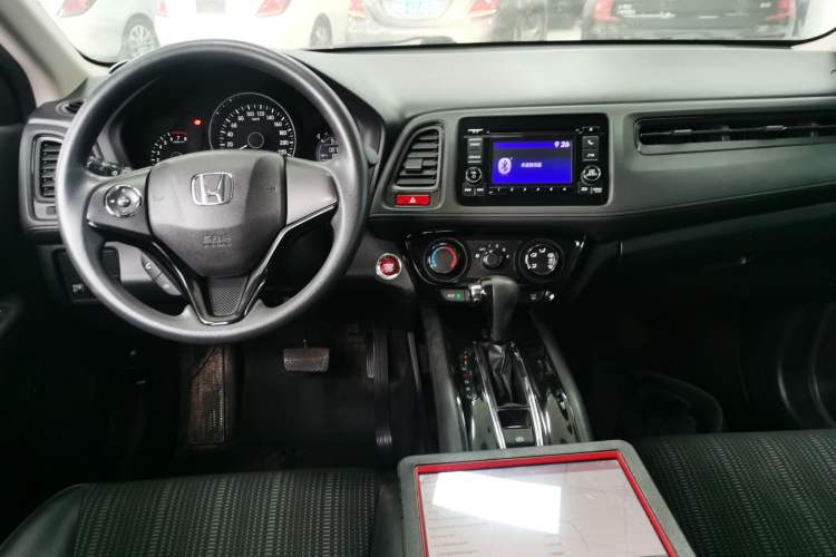 Used Honda Vezel 2016 1.8L CVT Front-Wheel Drive Pioneer Edition