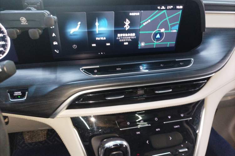 Used Buick GL8 2021 ES Landtrek 653T Comfort Edition
