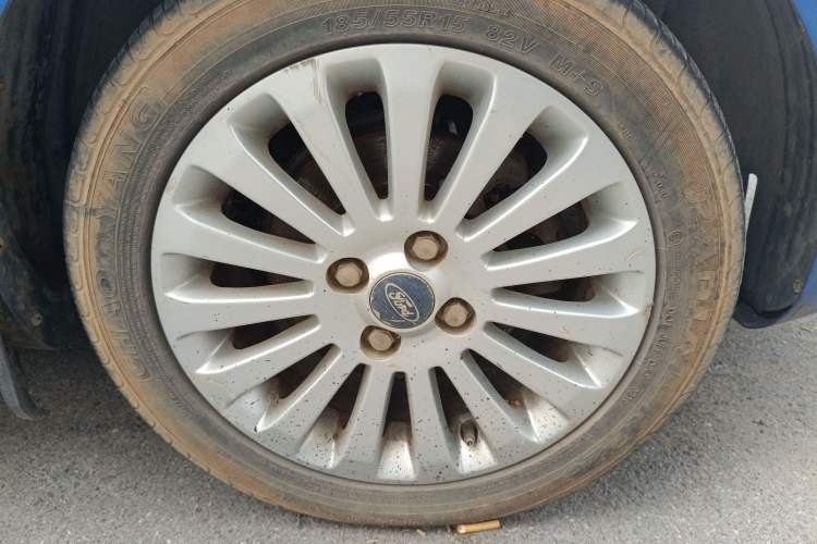 Used Ford Fiesta 2010 Hatchback 1.3L Manual Fashion Edition
