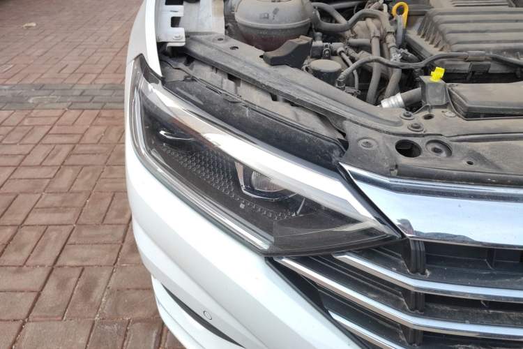 Used Volkswagen Sagitar 2020 280TSI DSG Luxury Version China VI Standard Right Front Headlight