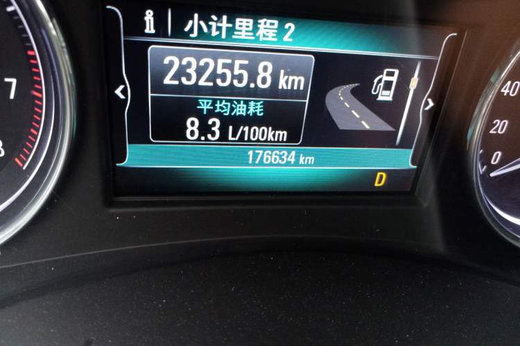 Used Buick LaCrosse 2016 20T Elite Edition Odometer Close Up