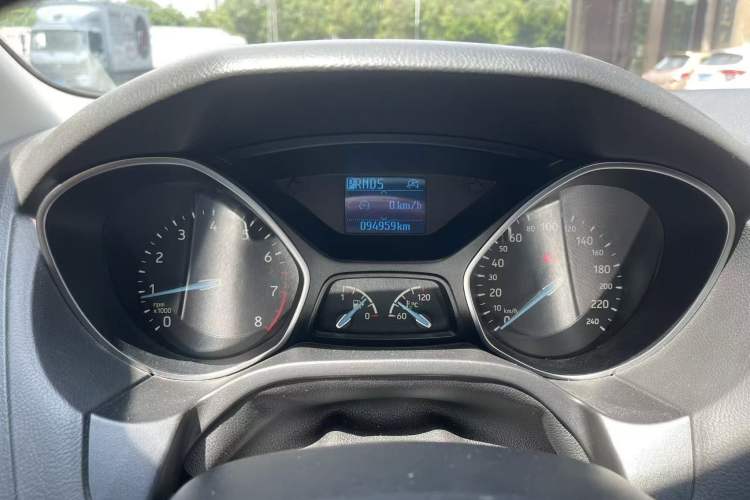 Used Ford Focus 2017 Hatchback EcoBoost 125 Automatic - Ultra-Powerful Style Edition with Smart Drive Features