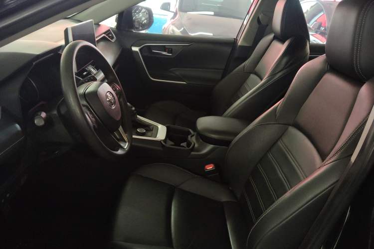 Used Toyota Wildlander 2021 Dual-Motor 2.5L E-CVT Four-Wheel Drive Luxury Edition Left Front Seat