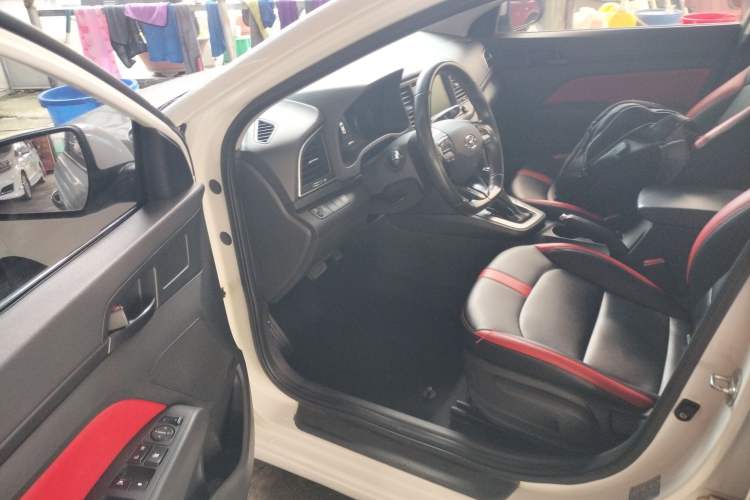 Used Hyundai Elantra (6th Generation / Lingdong) 2018 1.4T Dual-Clutch Xuan Dong · Dynamic Edition Driver Seat