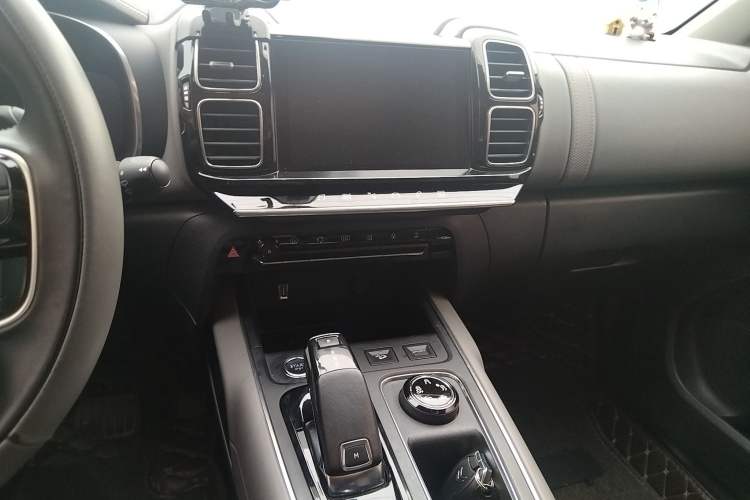 Used Citroen C5 AIRCROSS 2017 380THP Luxury Model Audio And AC Panel