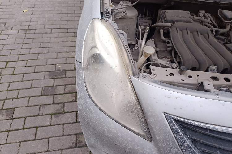 Used Nissan Sunny 2011 1.5XE Manual Comfort Edition Right Front Headlight