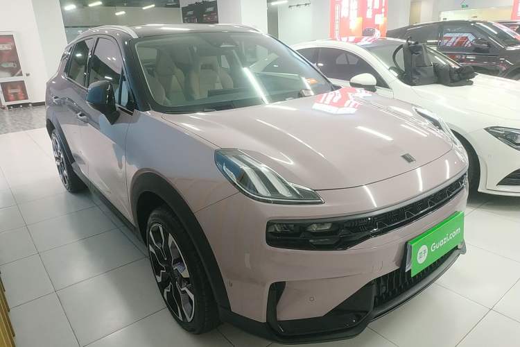 Used Lynk & Co 06 2023 Remix 1.5T Shero Front Right 45 Deg