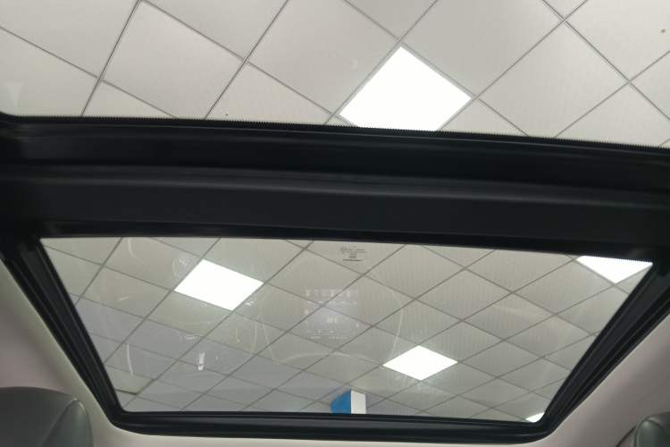 Used Jeep Cherokee 2016 2.0L Superior Edition
