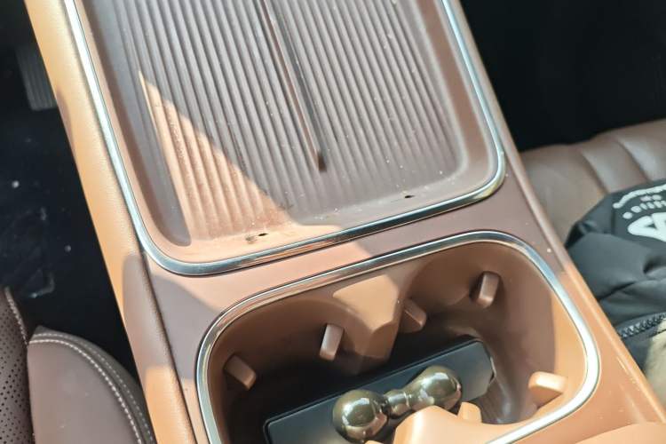 Used Wuling Xingguang S 2024 510 km Flagship Version Gear Lever