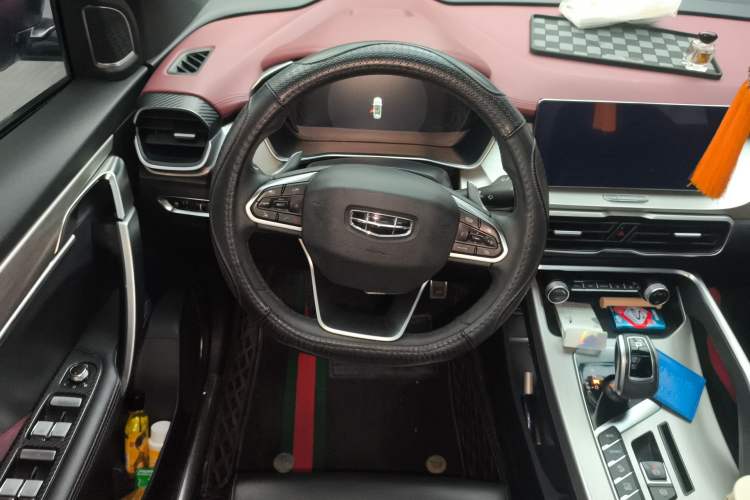 Used Geely Auto Coolray 2019 Sport Version 260T DCT Battle 48V Mild Hybrid China VI Standard
