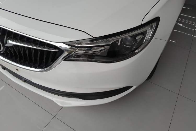 Used Buick GT 2018 18T Automatic Elite Model Left Front Headlight