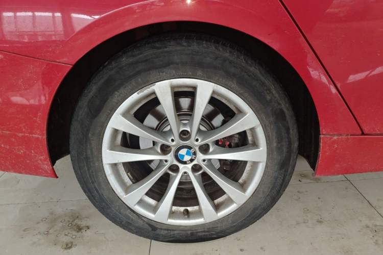 Used BMW 3 Series GT 2014 320i Leading Model
