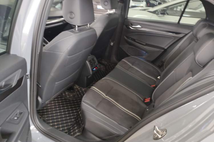 Used Volkswagen Golf 2023 280TSI DSG R-Line Lite