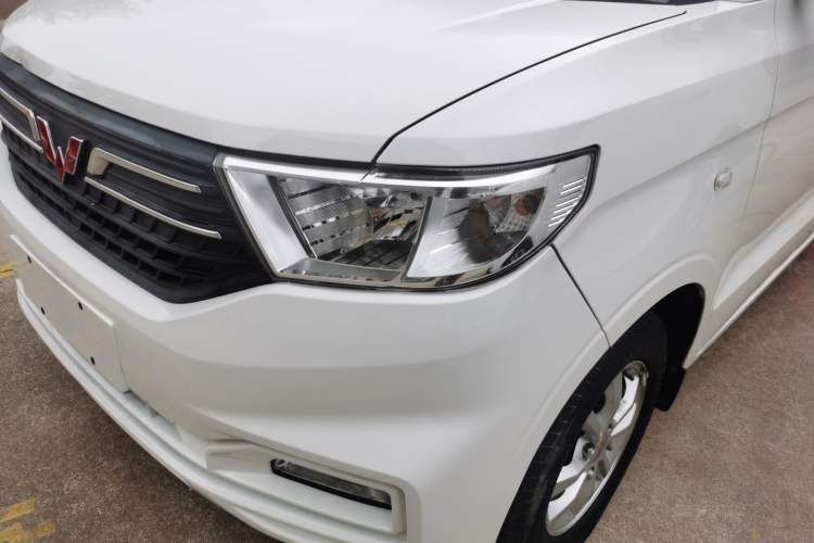 Used Wuling Hongguang V 2022 1.5L Enjoy Edition Electric-Powered LAR
