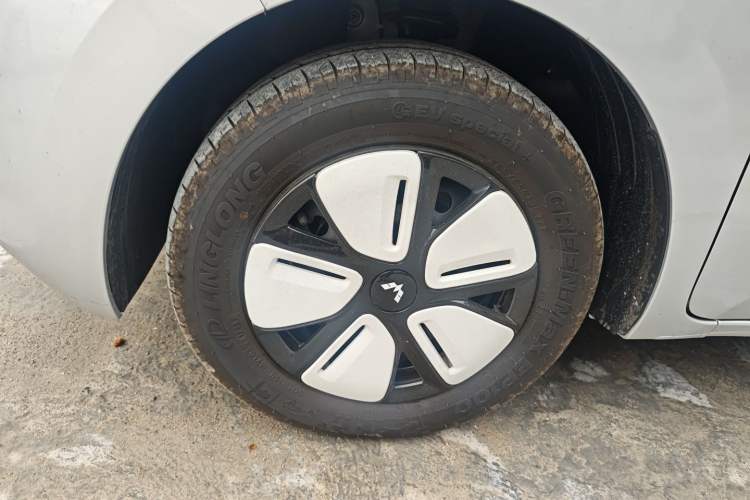 Used Wuling Zhiguang New Energy 2025 Standard Model Exterior 4