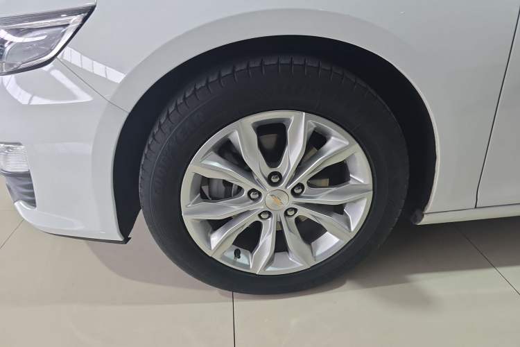 Used Chevrolet Malibu XL 2022 535T Automatic Sport Edition Left Front Wheel Hub