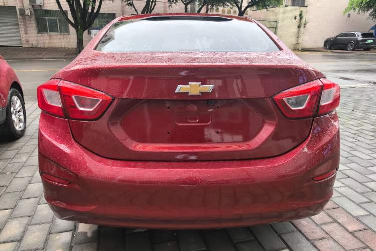 Used Chevrolet Cruze 2017 1.5L Automatic Pioneer Sunroof Edition