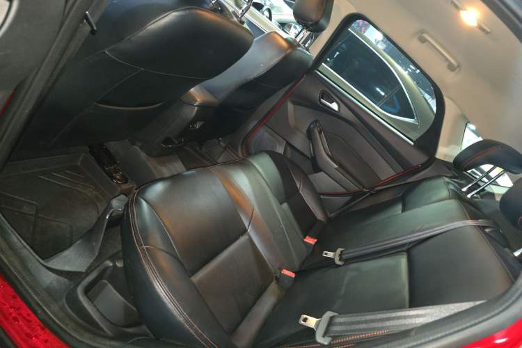 Used Ford Focus 2018 Hatchback Classic 1.6L Automatic Comfort Plus SmartDrive Edition Left Rear Seat