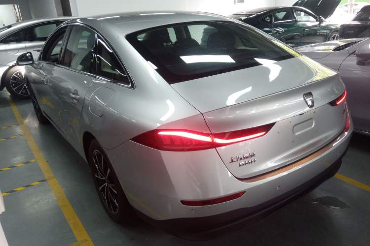 Used Roewe D7 2025 DMH 125km World Champion Edition Rear Left 45 Deg