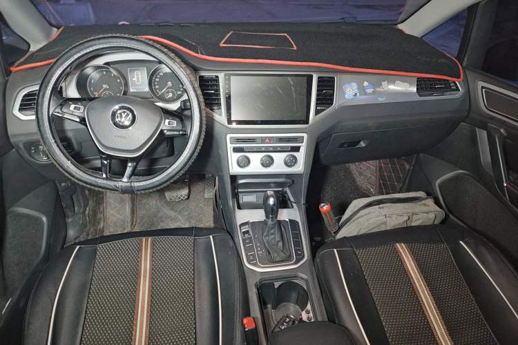 Used Volkswagen Golf Sportsvan 2016 230TSI Automatic Trend Edition
