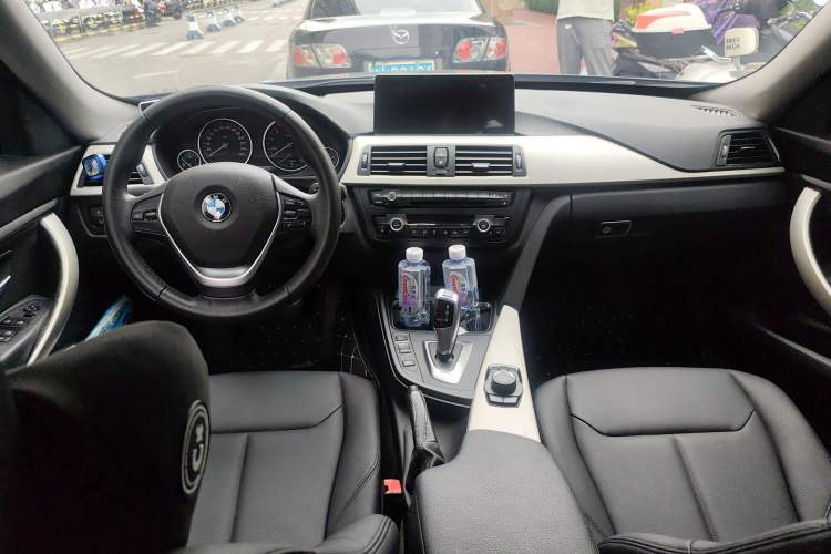 Used BMW 3 Series GT 2016 320i Fashion Model