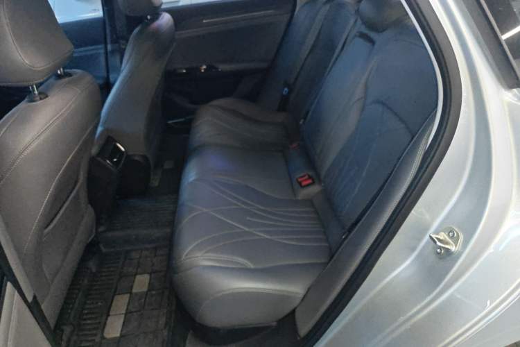 Used Geely Galaxy L6 2025 EM-i 140km Starship Edition
