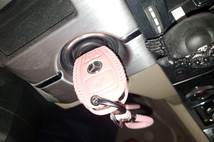 Used Mercedes-Benz GLK-Class 2011 GLK 300 4MATIC Dynamic Model