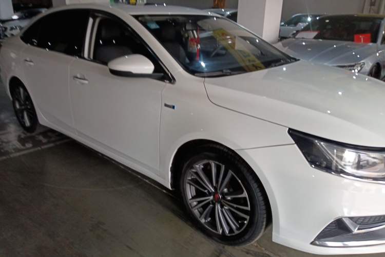 Used Roewe i6 2020 PLUS 1.6L CVT 4G Connected Glory Flagship Edition