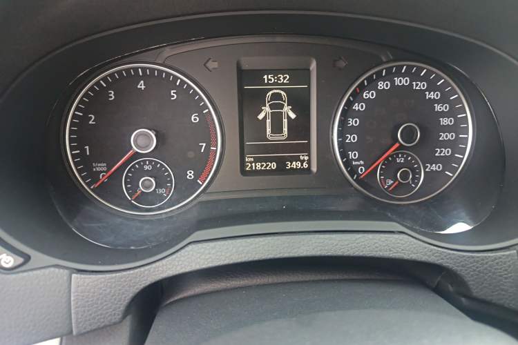 Used Volkswagen Sharan 2018 380TSI Comfort Edition 6-Seater Odometer Close Up