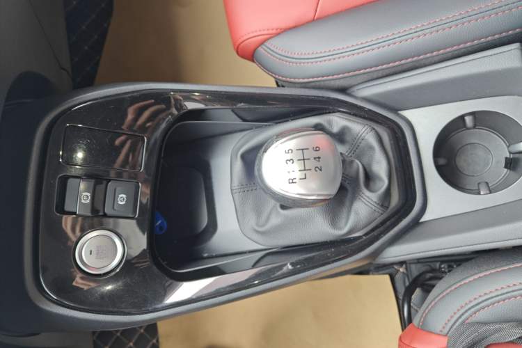 Used Haval H2s 2017 Blue Label 1.5T Manual Elite Model