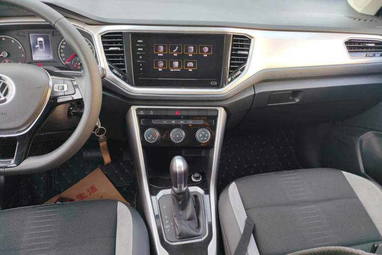 Used Volkswagen T-ROC 2021 280TSI DSG Two-Wheel Drive Elite Connect Edition
