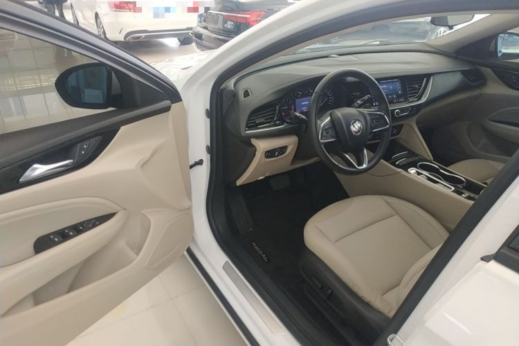 Used Buick Regal 2020 552T Elite Edition Driver Seat