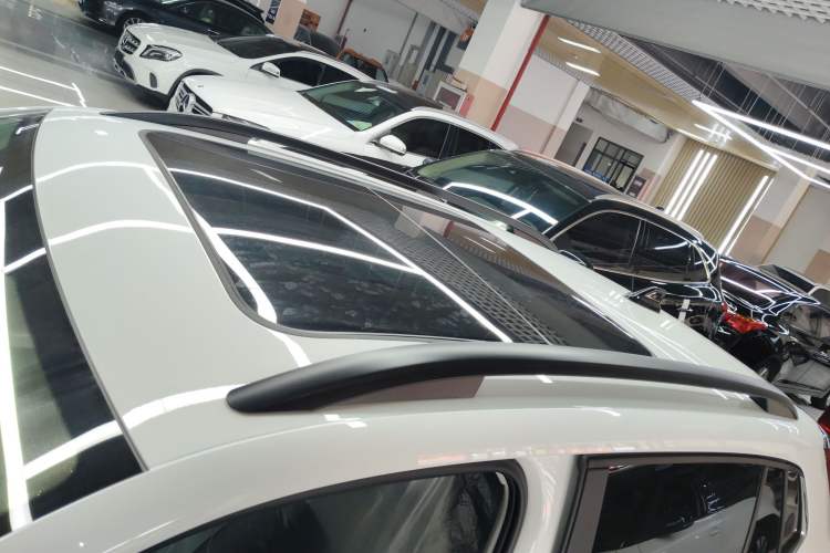 Used Volkswagen Tharu 2025 New Sharp 1.5L Ambitious Edition Roof