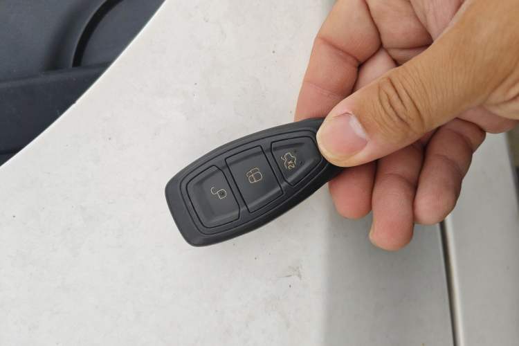 Used Ford Focus 2012 Sedan 2.0L Automatic Flagship Model