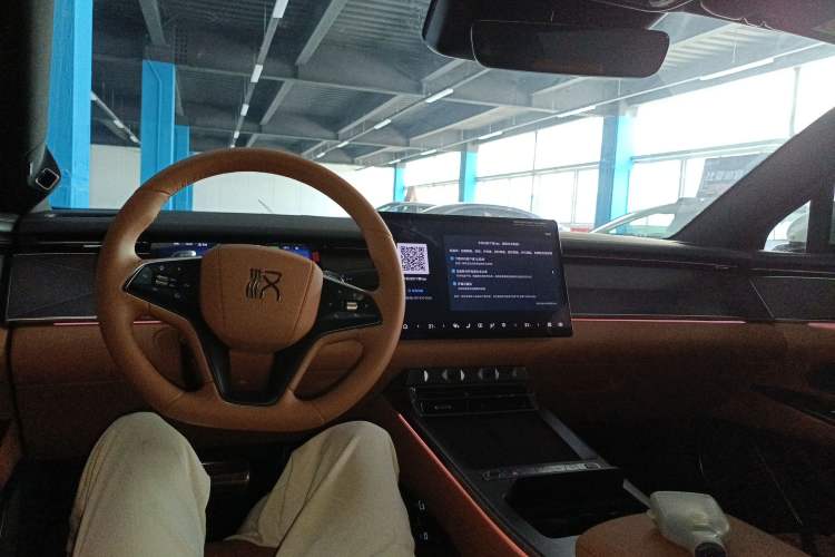 Used BYD Han L 2025 EV Four-Wheel Drive LiDAR Flagship Model
