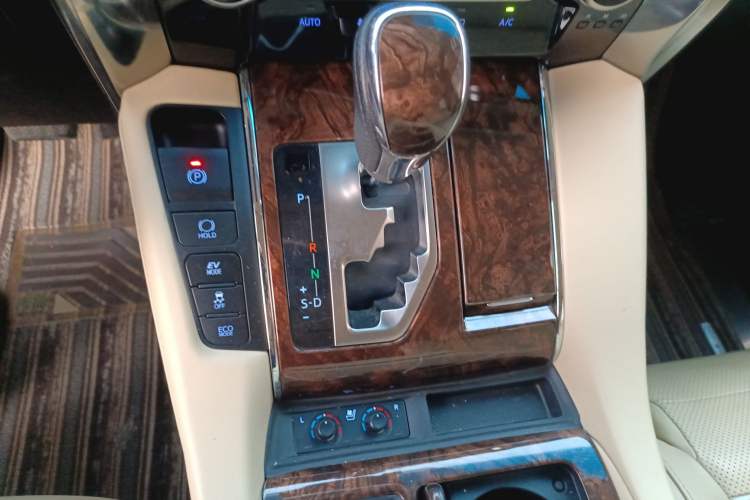 Used Toyota Alphard 2020 Dual-Engine 2.5L Luxury Edition