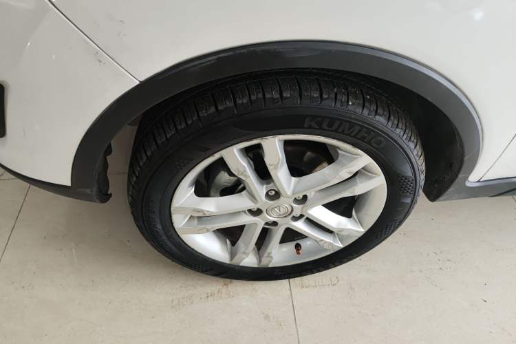 Used CHANGAN CS35 2016 1.6L Automatic Luxury Model China V Standard