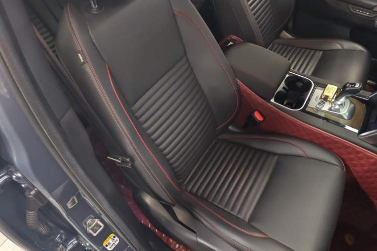 Used Land Rover Discovery Sport 2022 Restyled 249 PS R-Dynamic SE Performance Tech Edition 5 Seats