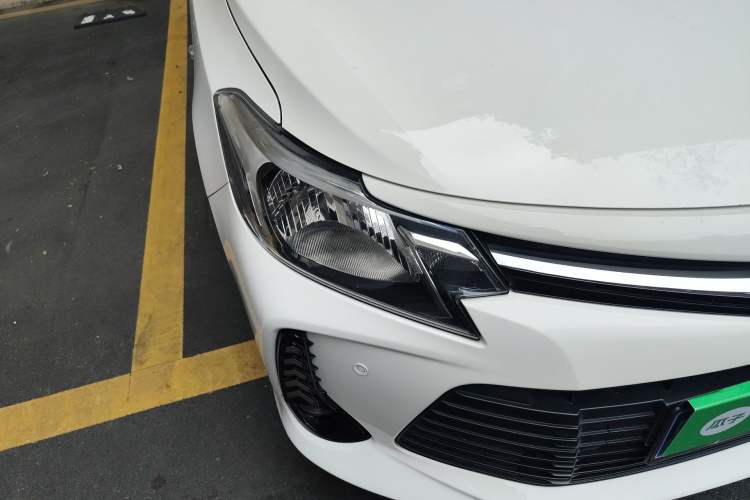 Used Toyota Vios 2021 1.5L CVT Innovation Edition Right Front Headlight