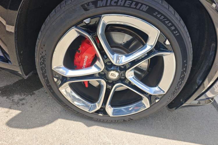 Used Xiaomi Auto YU7 2025 Ultra-Long Range High-Performance All-Wheel-Drive Max Edition
