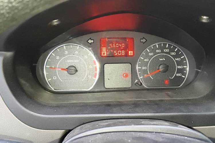 Used Wuling Rongguang V 2018 1.5L Practical Version Instrument Cluster
