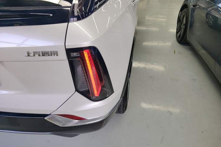 Used Cadillac OPTIQ 2024 Standard Range Version